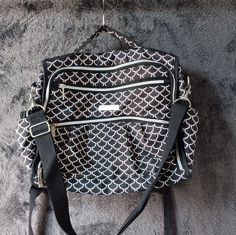 BANANAFISH Diaper Convertible bag/ backpack Black and White